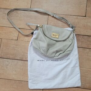 Marc by Marc Jacobs Natasha purse handbag EUC leather